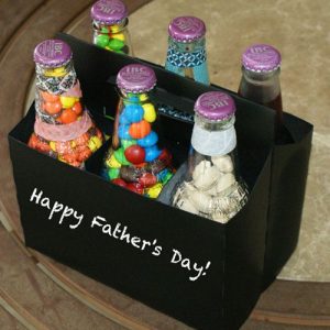 botellas llenas de dulces para regalar el dia del padre