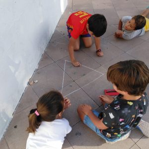 juegos populares con canicas en Quesada